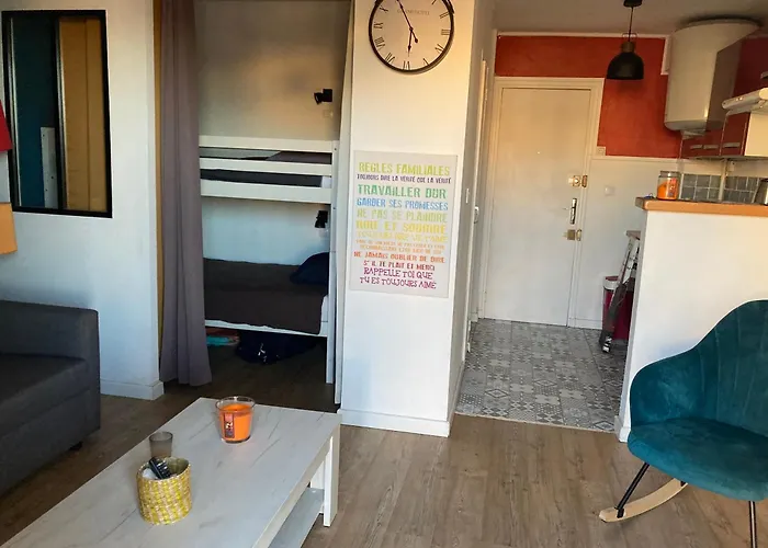 Superbe Studio A Canet En Roussillon Proche De La Plage